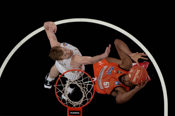 [天下足球]帕尔默双响 切尔西战平伯恩利.