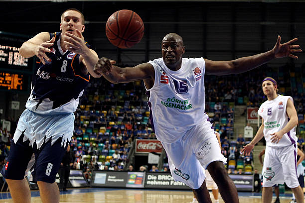 将男子室内 将男子室内